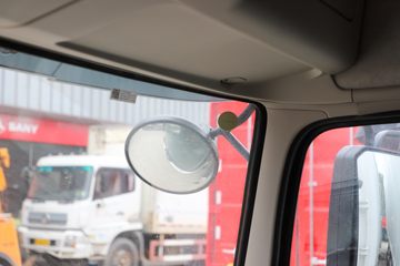 �������ó� ���KR PLUS ��ҫ�� 290���� 4X2 8.3����ʽ�ػ���(DFH5180XXYE8)ͼƬ