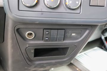 �������ó� ���KR PLUS ��ҫ�� 290���� 4X2 8.3����ʽ�ػ���(DFH5180XXYE8)ͼƬ