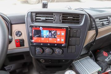 �������ó� ���KR PLUS ��ҫ�� 290���� 4X2 8.3����ʽ�ػ���(DFH5180XXYE8)ͼƬ