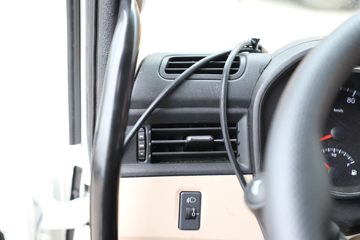 �������ó� ���KR PLUS ��ҫ�� 290���� 4X2 8.3����ʽ�ػ���(DFH5180XXYE8)ͼƬ