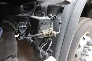 �������ó� ���KR PLUS ��ҫ�� 290���� 4X2 8.3����ʽ�ػ���(DFH5180XXYE8)ͼƬ