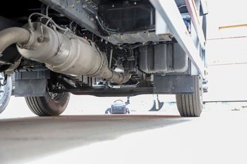 �������ó� ���KR PLUS ��ҫ�� 290���� 4X2 8.3����ʽ�ػ���(DFH5180XXYE8)ͼƬ