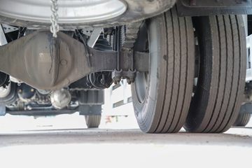 �������ó� ���KR PLUS ��ҫ�� 290���� 4X2 8.3����ʽ�ػ���(DFH5180XXYE8)ͼƬ