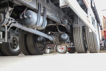 �������ó� ���KR PLUS ��ҫ�� 290���� 4X2 8.3����ʽ�ػ���(DFH5180XXYE8)ͼƬ