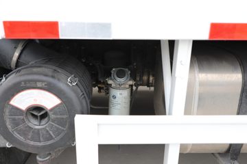 �������ó� ���KR PLUS ��ҫ�� 290���� 4X2 8.3����ʽ�ػ���(DFH5180XXYE8)ͼƬ