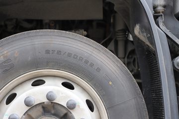 �������ó� ���KR PLUS ��ҫ�� 290���� 4X2 8.3����ʽ�ػ���(DFH5180XXYE8)ͼƬ