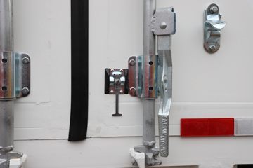 �������ó� ���KR PLUS ��ҫ�� 290���� 4X2 8.3����ʽ�ػ���(DFH5180XXYE8)ͼƬ