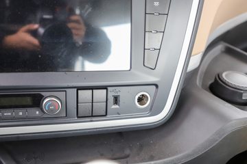 �������ó� ���KR PLUS ���ʰ� 290���� 4X2 8����ʽ�ػ���(DFH5180XXYE8)ͼƬ