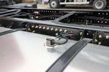 �������ó� ���KR PLUS ���ʰ� 290���� 4X2 8����ʽ�ػ���ͼƬ