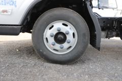 福田 奥铃新捷运 青春飞扬版 151马力 4.17米单排仓栅式轻卡(BJ5048CCY9JDA-AB1)