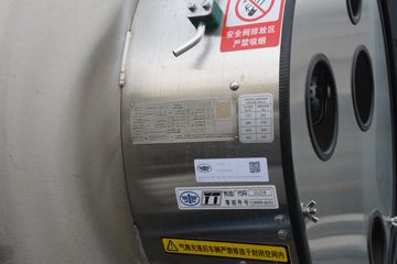 ൺ ӥ; ͷȲ 580 6X4 LNGԶǣ(CA4257P35K18T1NE6A80)ͼƬ