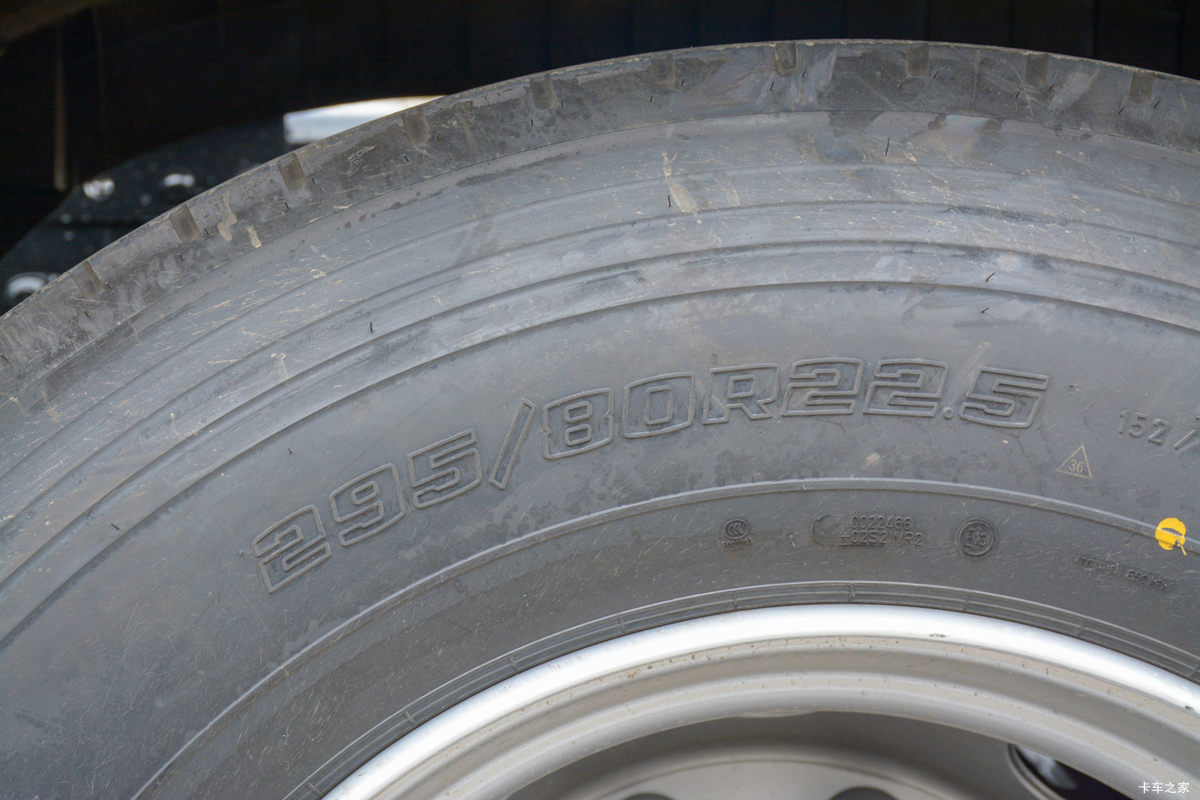 ൺ ӥ; ͷȲ 580 6X4 LNGԶǣ(CA4257P35K18T1NE6A80)                                                