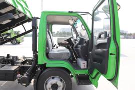 骏铃G&nbsp;自卸车驾驶室                                               图片