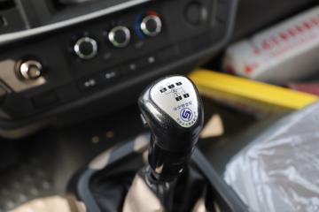 ���� ��ԽJ3 ���ذ� 180���� 4X2 4.2����ж��(����)ͼƬ