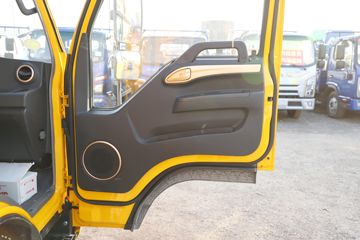 �������� ����J3 132���� 3.2��˫�������ῨͼƬ