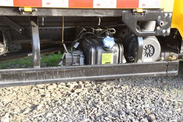 �������� ����J3 132���� 3.2��˫�������ῨͼƬ