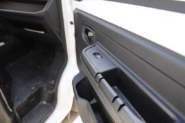 江豚&nbsp;电动封闭厢货驾驶室图片