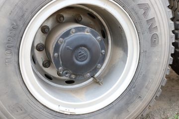 ���� ŷ������ 350���� 8X4 5.8����ж��(����)(��ʿ��10��)(BJ3316DPFHR-1A)ͼƬ