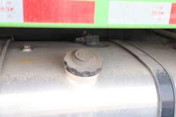 ���� ŷ������ 350���� 8X4 5.8����ж��(����)(��ʿ��10��)(BJ3316DPFHR-1A)ͼƬ