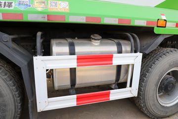 ���� ŷ������ 350���� 8X4 5.8����ж��(����)(��ʿ��10��)(BJ3316DPFHR-1A)ͼƬ