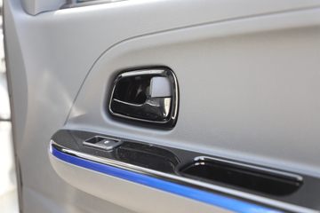 ����ɷ� ����EM27L 3.15T 2�� 5.265�״��綯��ʽ���䳵41.86kWhͼƬ