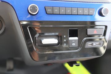 ����ɷ� ����EM27L 3.15T 2�� 5.265�״��綯��ʽ���䳵41.86kWhͼƬ