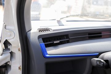 ����ɷ� ����EM27L 3.15T 2�� 5.265�״��綯��ʽ���䳵41.86kWhͼƬ