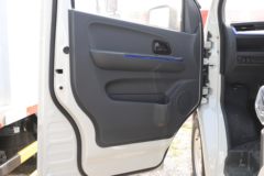 东风股份 御风EM27L 3.15T 2座 5.265米纯电动厢式运输车41.86kWh