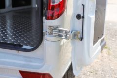 东风股份 御风EM27L 3.15T 2座 5.265米纯电动厢式运输车41.86kWh