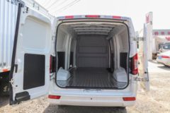 东风股份 御风EM27L 3.15T 2座 5.265米纯电动厢式运输车41.86kWh