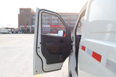 东风股份 御风EM27L 3.2T 2座 5.265米纯电动厢式运输车41.86kWh