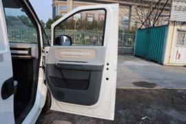 大拿V1&nbsp;电动封闭厢货驾驶室图片