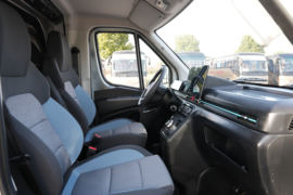 Van宝路&nbsp;电动封闭厢货驾驶室图片