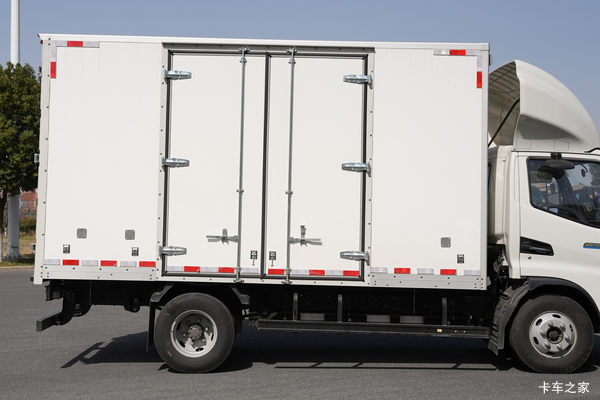 江淮 帅铃EV5 4.5T 4.22米单排纯电动栏板轻卡81.14kWh