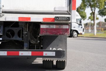 ���� ˧��EV5 4.5T 4.15�׵��Ŵ��綯��ʽ�Ῠ81.14kWhͼƬ