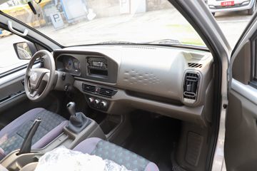 ����С�� ����ţ�� LV0 1.6L 122���� ���� 3.2�׵�������΢��ͼƬ