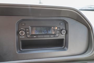 ����С�� ����ţ�� LV0 1.6L 122���� ���� 3.2�׵�������΢��ͼƬ