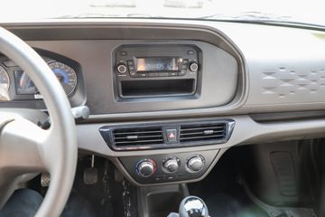 ����С�� ����ţ�� LV0 1.6L 122���� ���� 3.2�׵�������΢��ͼƬ