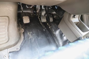 ����С�� ����ţ�� LV0 1.6L 122���� ���� 3.2�׵�������΢��ͼƬ