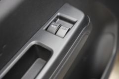 东风小康 D72 LV0 1.6L 122马力 汽油 2.6米双排厢式微卡(国六)(DXK5031XXYK24HL)