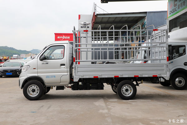 东风 EV80 3T 3.05米单排纯电动仓栅式轻卡(DFA50
