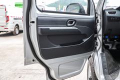 东风 EV80 3T 3.05米单排纯电动仓栅式轻卡(DFA5030CCYCBEV1)41.86kWh