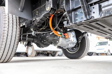 ���� EV80 3T 3.05�׵��Ŵ��綯��դʽ�Ῠ41.86kWhͼƬ