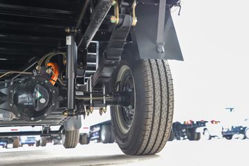 ���� EV80 3T 3.05�׵��Ŵ��綯��դʽ�Ῠ41.86kWhͼƬ