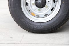 东风 EV80 3T 3.05米单排纯电动仓栅式轻卡(DFA5030CCYCBEV1)41.86kWh