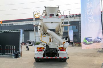 ���ǵ�T31 31T 8X4 6.8�����綯�������������䳵(BYD5310GJBEV3)355kWhͼƬ