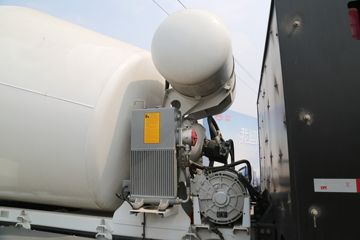 ���ǵ�T31 31T 8X4 6.8�����綯�������������䳵(BYD5310GJBEV3)355kWhͼƬ