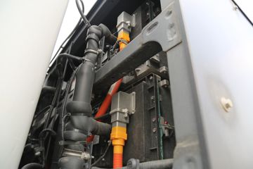 ���ǵ�T31 31T 8X4 6.8�����綯�������������䳵(BYD5310GJBEV3)355kWhͼƬ