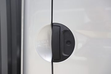 ����ɷ� EV180 3.5T 3.99�׵��Ŵ��綯��դʽ΢��53.58kWhͼƬ