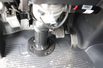 ����ɷ� EV180 3.5T 3.99�׵��Ŵ��綯��դʽ΢��53.58kWhͼƬ